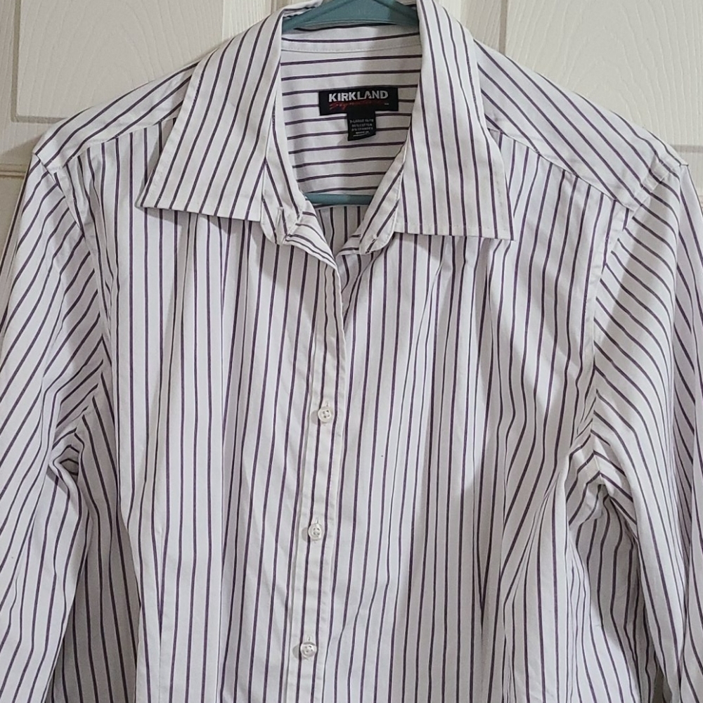 16/18 Kirkland women's dress shirt